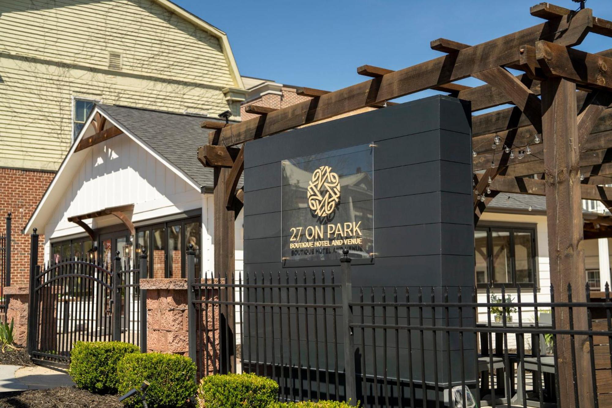 27 On Park Boutique Hotel & Venue Dahlonega Esterno foto