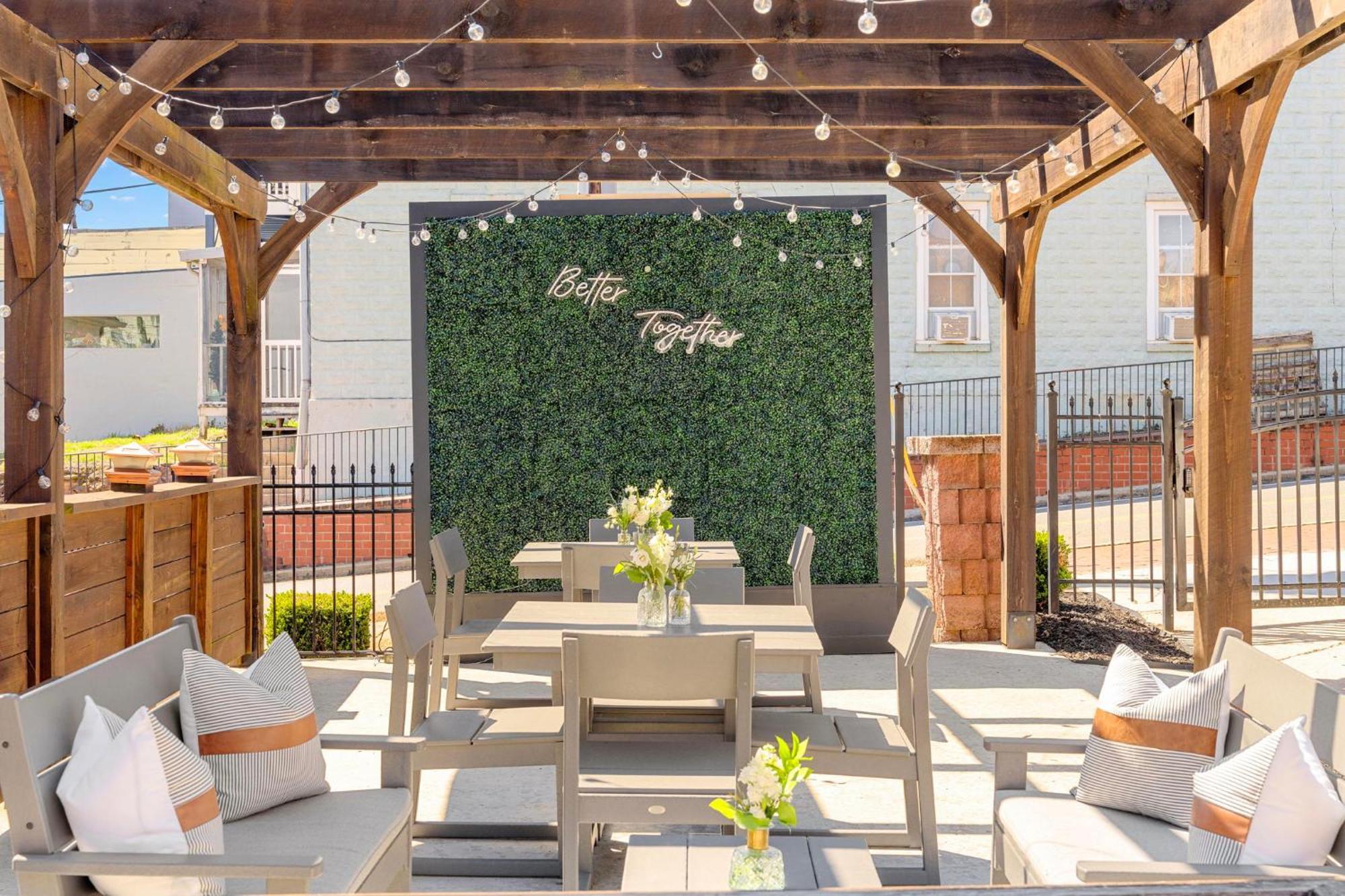 27 On Park Boutique Hotel & Venue Dahlonega Esterno foto